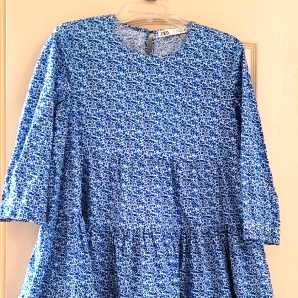 Zara - 3/4 sleeve mini ruffled and floral dress 👗